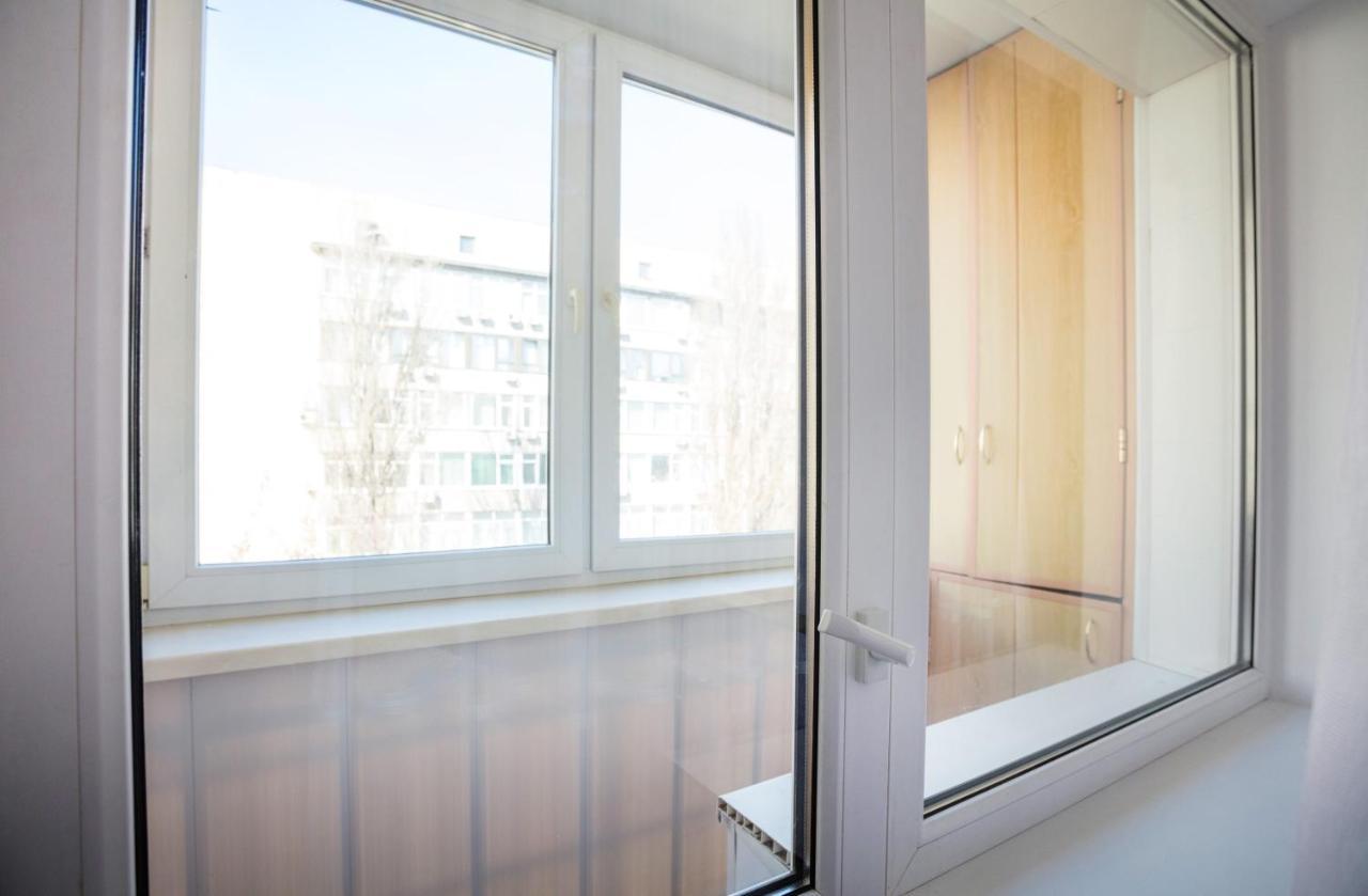 Apartment Near Metro Pecherskaya Kiev Eksteriør billede