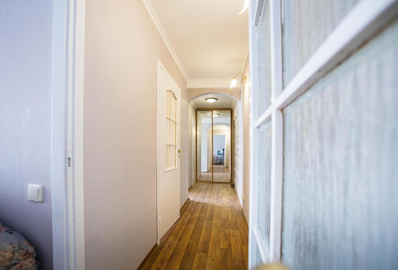 Apartment Near Metro Pecherskaya Kiev Eksteriør billede